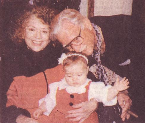 D.Fiallo with her husband and granddaughter