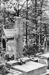 Tumba de Miguel Angel Asturias