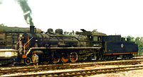 Steam train at station between Huai Hua and Changsha