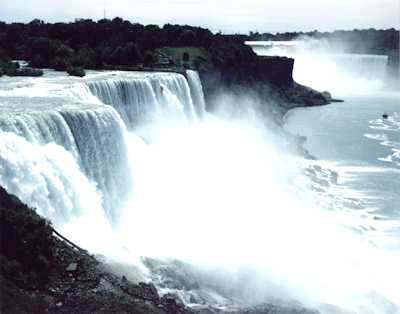 falls.jpg (12140 bytes)