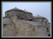 Church near Paphos * 640 x 458 * (97KB)