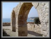 Kourion * 640 x 480 * (98KB)