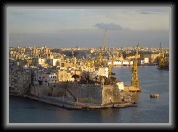 Senglea in evening light * 704 x 506 * (98KB)