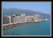 Crusader castle at Anamur * 704 x 492 * (98KB)