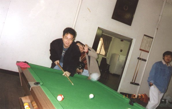 2_11.jpg (32955 bytes)