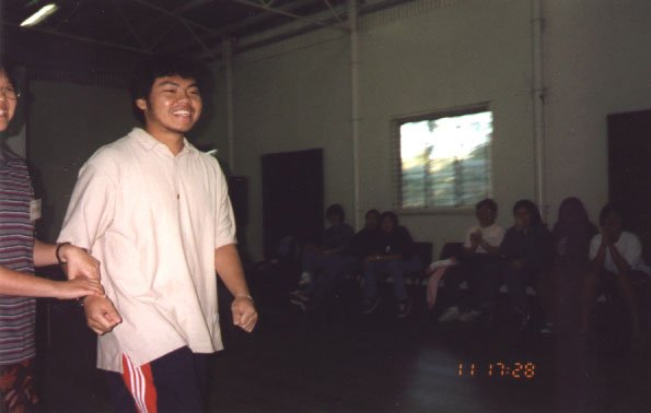 2_17.jpg (24945 bytes)