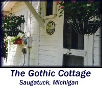 Gothic Cottage - The quaintness and privacy of a country cottage only minutes from the bustle of downtown Saugatuck!