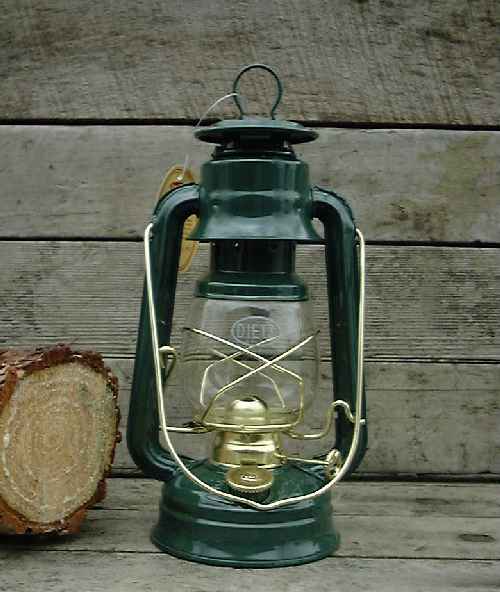 Dietz #76 Original Lantern in Hunter Green