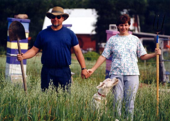 momanddad.JPG (58467 bytes)