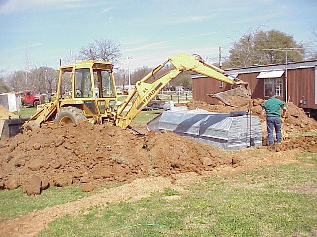 c002.jpg (90532 bytes)