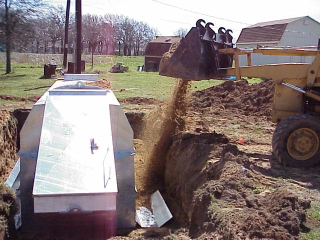 c008.jpg (82269 bytes)