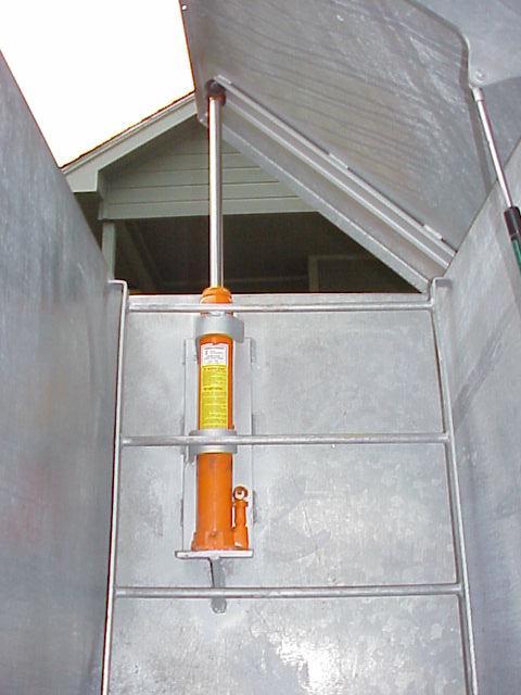 c014.jpg (58061 bytes)