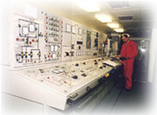 operations_room.jpg (21825 bytes)