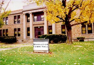 townhall.jpg (40755 bytes)