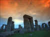 stonehenge1024.jpg (82051 bytes)