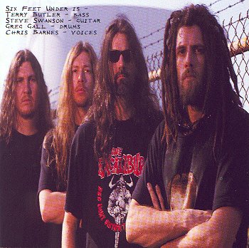 Band photo (45071 bytes)