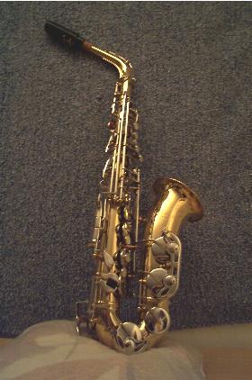 sax1a.JPG (24777 bytes)