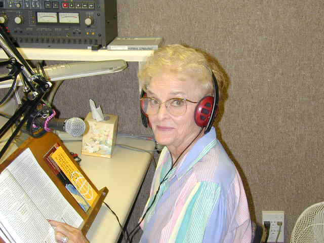 BettyVargasStudio.jpg (40746 bytes)