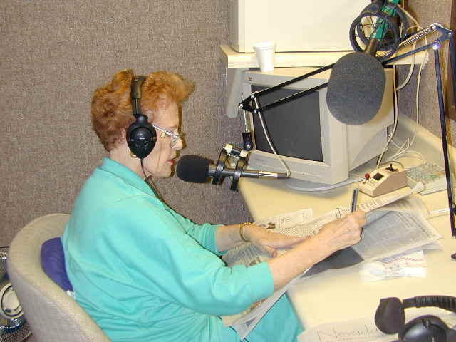 JeanFallowsStudio.jpg (40440 bytes)