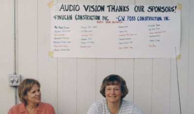 thanksdesk.jpg (15333 bytes)