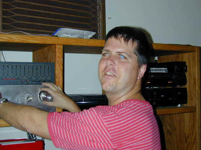 tomrash.jpg (39843 bytes)