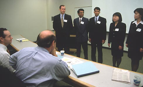 ice1.jpg (31105 bytes)