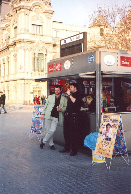 Bart en Carl in hun dagelijkse doen.