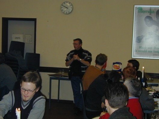 Wanneer we onze handen zo vouwen, kunnen we bidden...