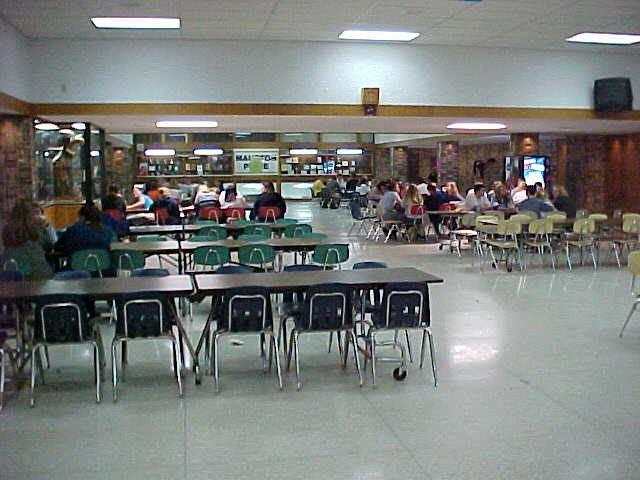 lunch2.JPG (80225 bytes)