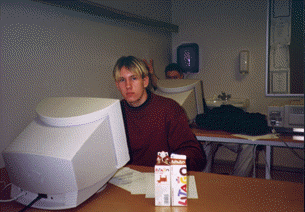 alec.jpg (58486 bytes)