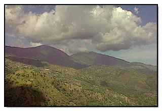 mountains.jpg (14546 bytes)