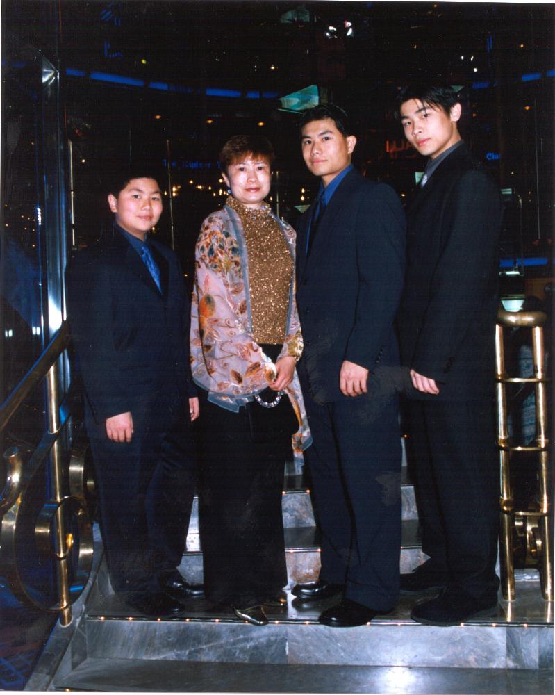 family5.jpg (98489 bytes)