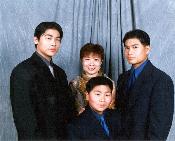 family7s.JPG (6500 bytes)