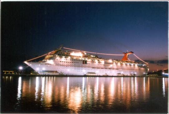 ship.jpg (26536 bytes)