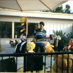 Cahit, The Muscle Man