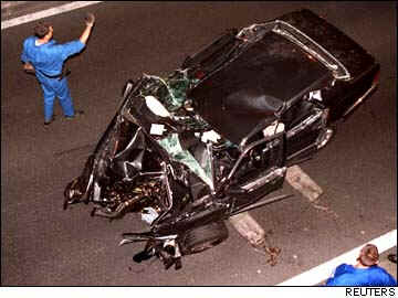 crash4.jpg (15565 bytes)