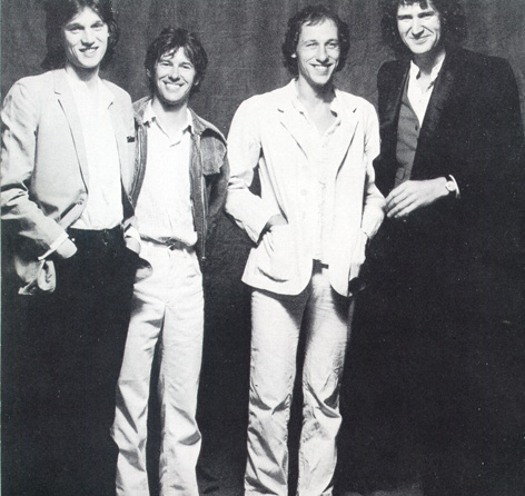 Dire_Straits.jpg (85805 bytes)