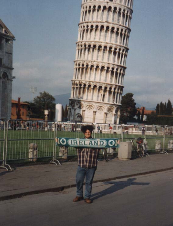 shamrock pisa.JPG (86275 bytes)