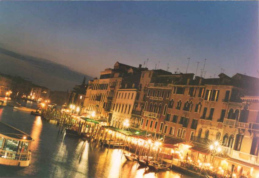 venice.jpg (49018 bytes)
