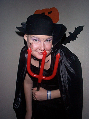 djaupb.jpg (77446 bytes)