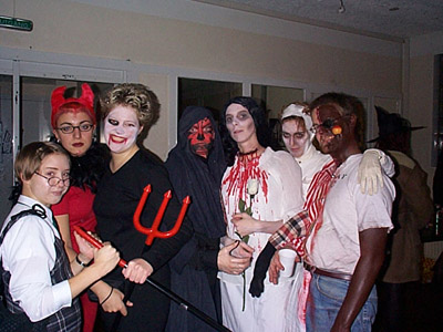 hfolk.jpg (56034 bytes)