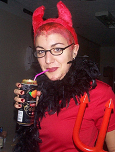 hfrida.jpg (54079 bytes)