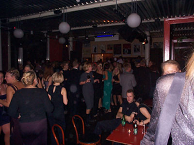 n99folkslag.jpg (37669 bytes)