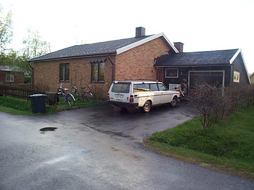 huset.jpg (41157 bytes)