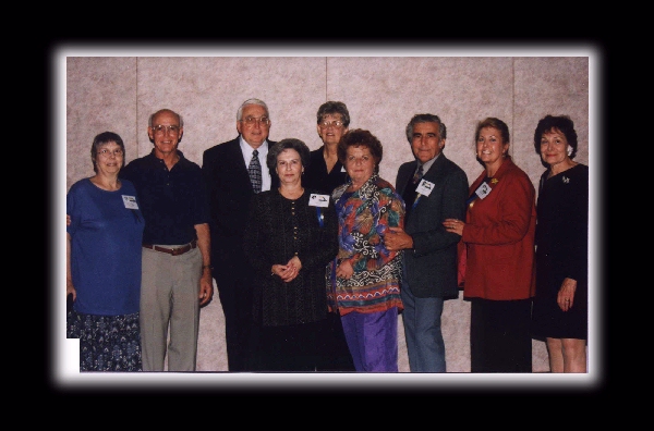 reu-grp1.JPG (132088 bytes)