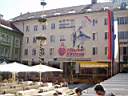 001.JPG: der rathausplatz in villach war sch�n geschm�ckt
