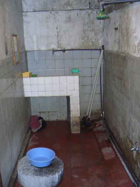 Bath room which we are going to renovate