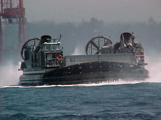 hover1.jpg (31218 bytes)