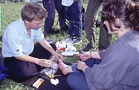 Audun reparerer Anita