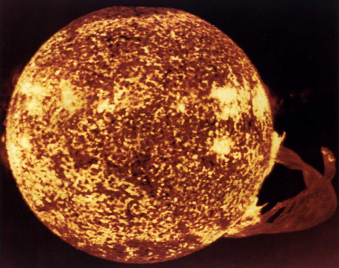 sun.jpg (102453 bytes)
